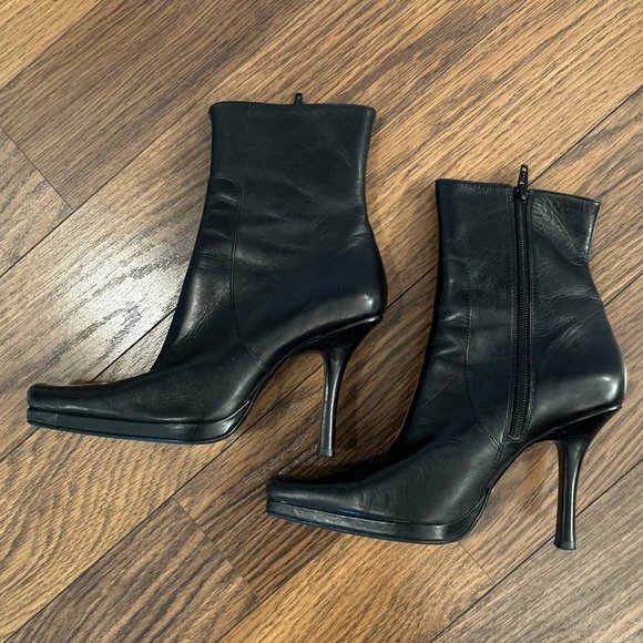 Vintage Aldo Black Leather Ankle Mid Calf High Heeled Booties Size 36 - Picture 1 of 7